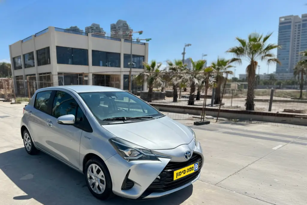 מימון ל-YARIS HYBRIDECO2018