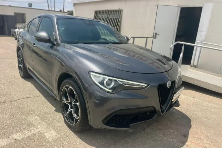 מימון ל-STELVIOVELOCE AWD2020
