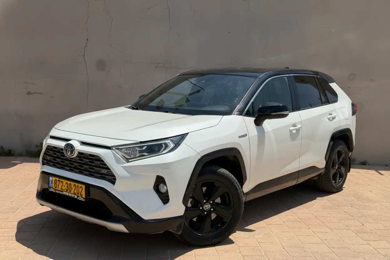 טויוטה RAV 4 HYBRID E-MOTION