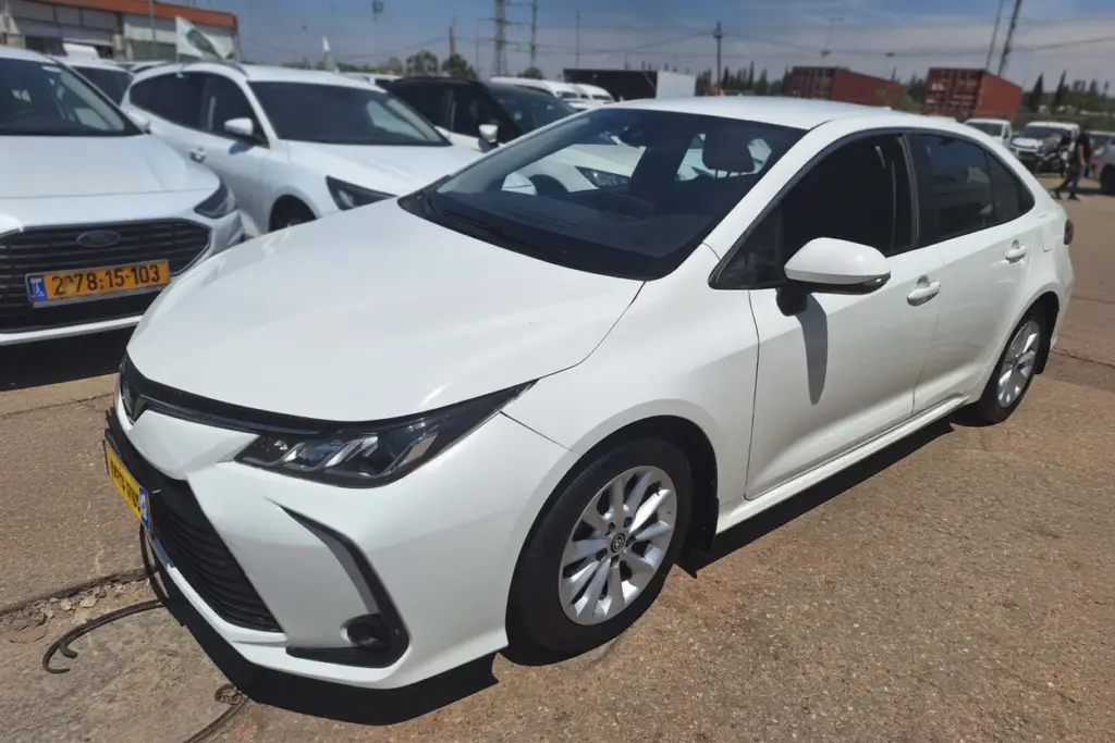 מימון ל-COROLLA HSD SDNSUN2022