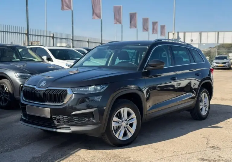 מימון ל-KODIAQ FLAMBITION2023