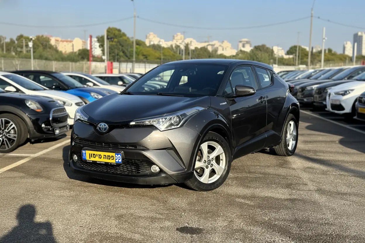 טויוטה C-HR HYBRID CITY