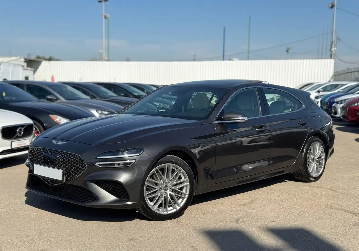 יונדאי GENESIS  G70 ELEGANT SB