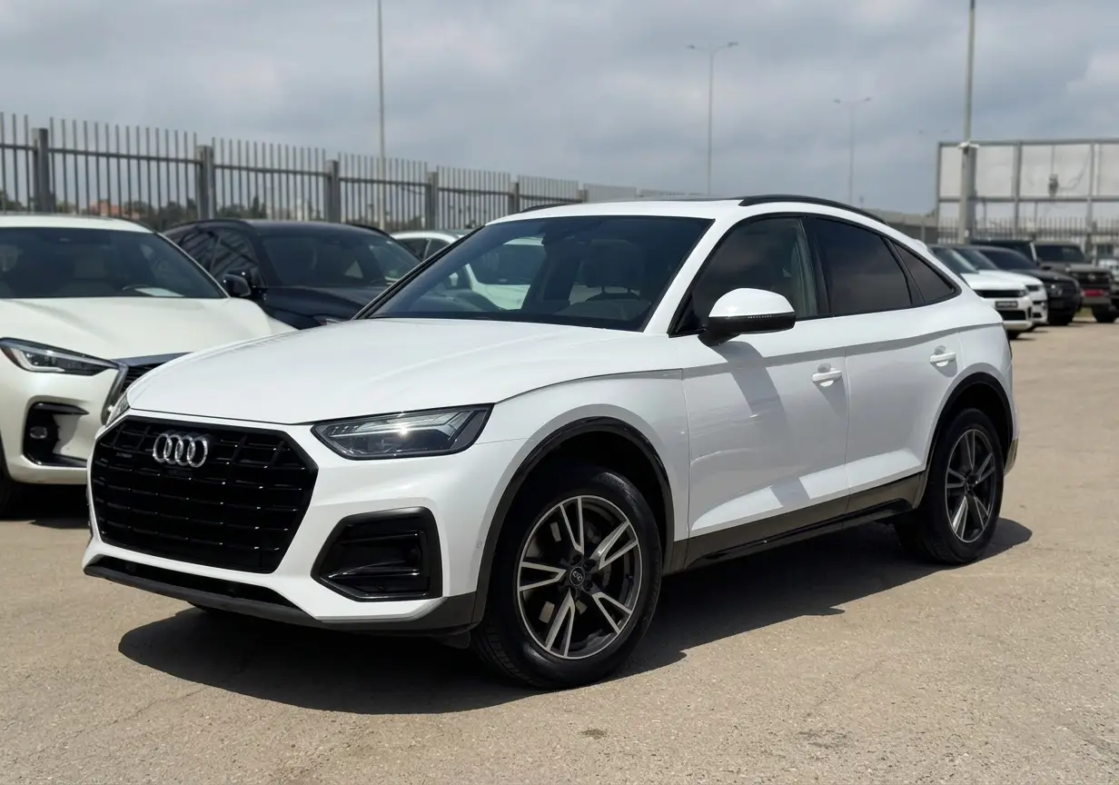 אאודי Q5 SPORTBACK ADV LUX PRM